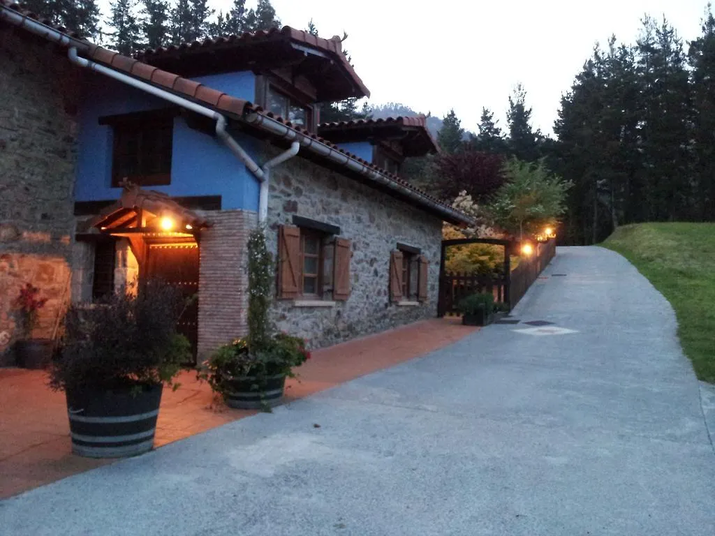 Urresillo Landetxea Apartment Menaka
